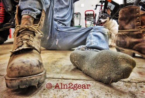 aln2gear: Flippin hot tonite! More of this series in my boot blog here: Aln2gearbs.tumblr.com