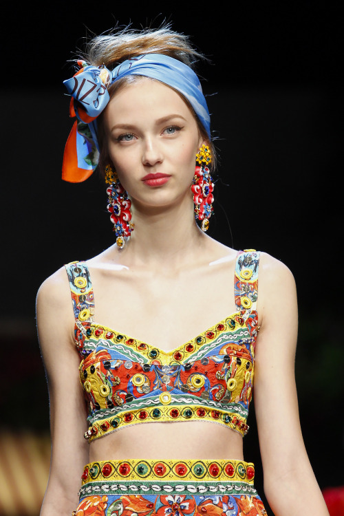 zealous4fashion:  Dolce & Gabbana Spring 2016 Collection ~ details  Summer wear for Sabine Wren