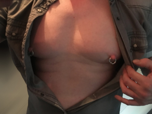 ttom-cgn:  me 05-2017 adore my nipple!  