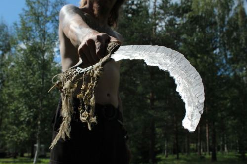 routavirta:routavirta:Another spring steel and bone beastie from the forge. Also soon to be found at