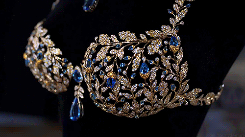 deliciouslydemure: darthputa:  deliciouslydemure:  “Weighing more than 600 carats,