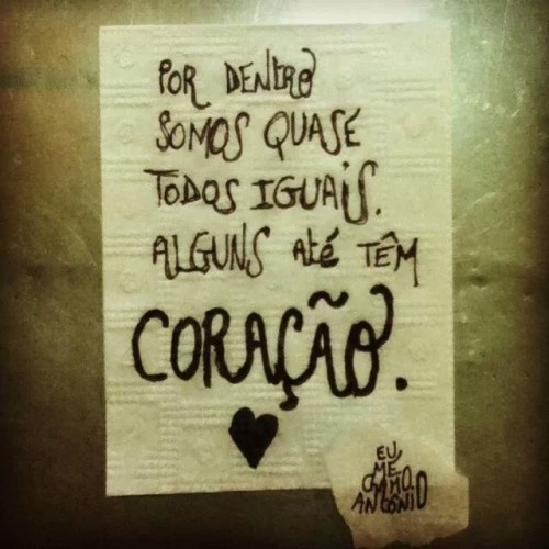 Por horas e horas.
