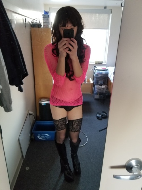 sissy-mchayla:just your local wannabe hooker