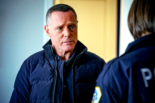 CHICAGO PD 7X13 — I WAS HERE After receiving a distressing 911 call, Burgess enlists the team’s help