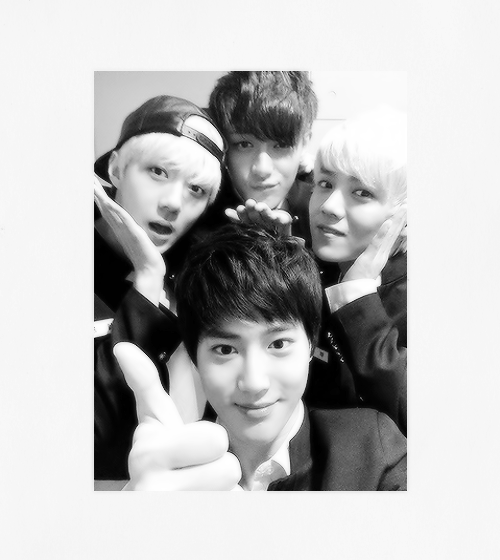 luhanswifi-blog:  ultra gay   