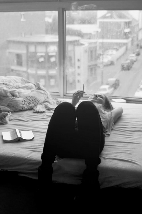 h–e–r–o–i–n–a:  Follow me on Instagram <3