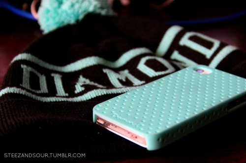 Diamond Supply Co Beanie and iPhone 4 case