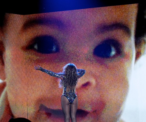 beyonseh:  jnasdlfcndskaf this is so cute