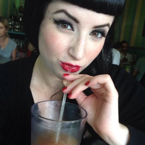 jennavalentine:  My Internet went out so I took myself out for breakfast. Fail Internet.