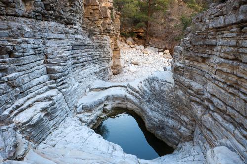 oneshotolive:  Devil’s Hall, Guadalupe Mountains National Park, Texas [5472x3648][OC] 📷: wcis4nubz 
