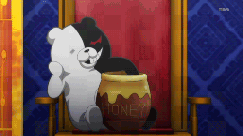 monokuma-ask-daily:  ”When something moves in your food”