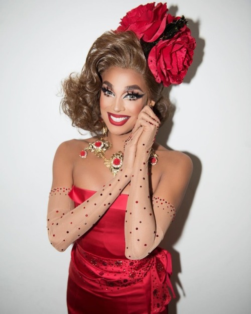 danny-noriega:britterst | “It’s @allaboutvalentina right before her #DragRace debut in the workroom!