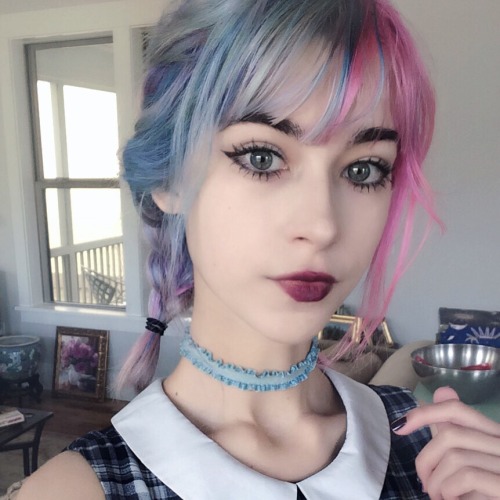 roseyume:  🌈angry looking gay bih🔪
