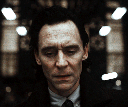 TOM HIDDLESTON As LOKI LAUFEYSON