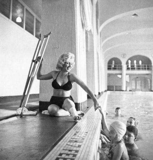 Porn Pics Marilyn Monroe by John VachonNudes &