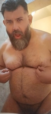 Sex sraebyriah:Daddy TUGG TUGG'n on his pig tit’s pictures