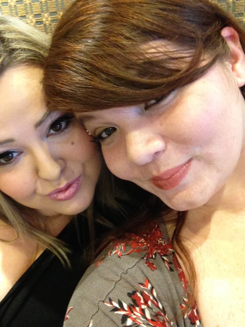 lexxxiluxe:  @MandyMajestic and @LexxxiLuxe 