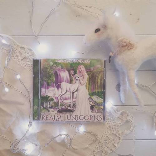 I’ve received my copy of @mira_morningstar ’s new album Realm of the Unicorns (The beaut