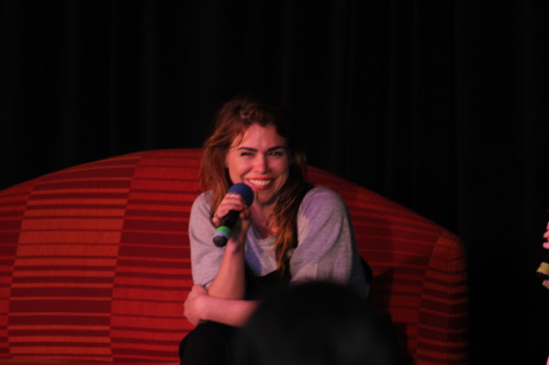 tardis-stowaway:bemyjellybaby:Billie Piper at Gallifrey OneOne of the sweetest and kindest people th
