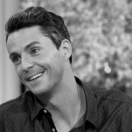 pleasereadmeok:unkindness313:Matthew Goode on This Morning  Adorable.