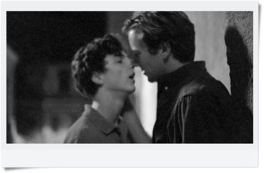 The kiss of a lifetime ! ♥