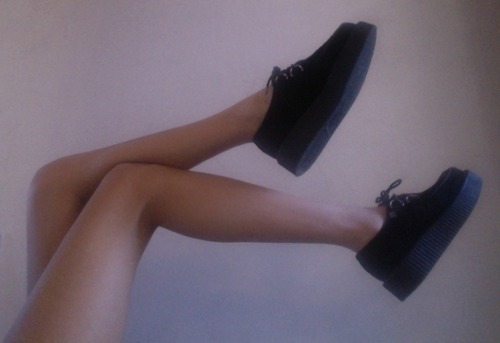 beautyofpale:  ✿ Pretty n’ pale ✿