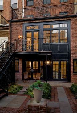 kryptoniccity:  provocative-romantic-unique:  Brooklyn Heights brownstone renovation by Ben Herzog   Wow.