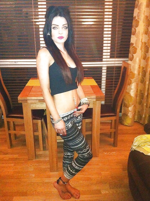 Lovely chav slag&hellip; looks like the whore from eastenders Witney&hellip;