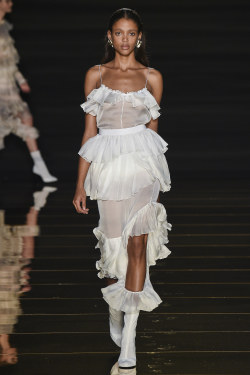 a-state-of-bliss:  Aya Jones @ Francesco Scognamiglio Spr/Sum 2016 