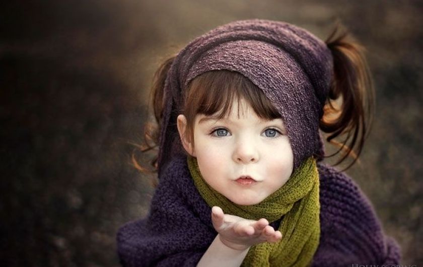 micdotcom:  Photographer creates gorgeous and empowering images of one-handed daughter