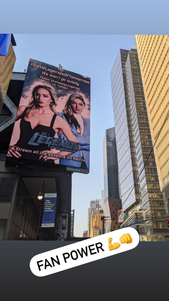 Cast Billboard No. 3 Appreciation via Insta: Caity | Jes #legends of tomorrow #caity lotz#jes macallan#avalance #this will always be my favorite #for reasons