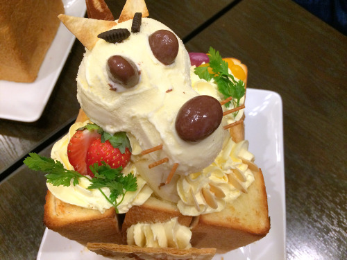 tokyo-fashion:Honey Toast party at Pasela Resorts in Shibuya.