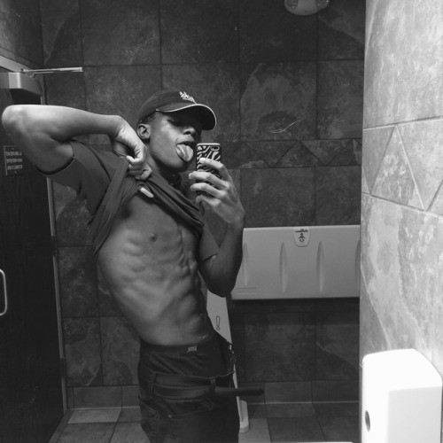 javonnie:  Black & White.