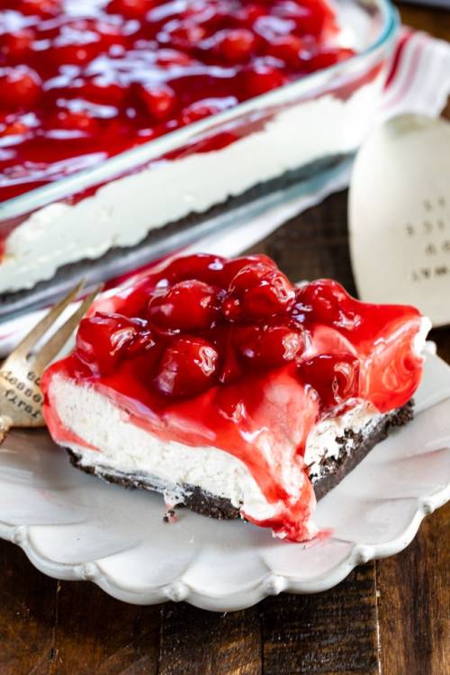 foodffs:  No Bake Cherry Cheesecake DessertFollow for recipesIs this how you roll?