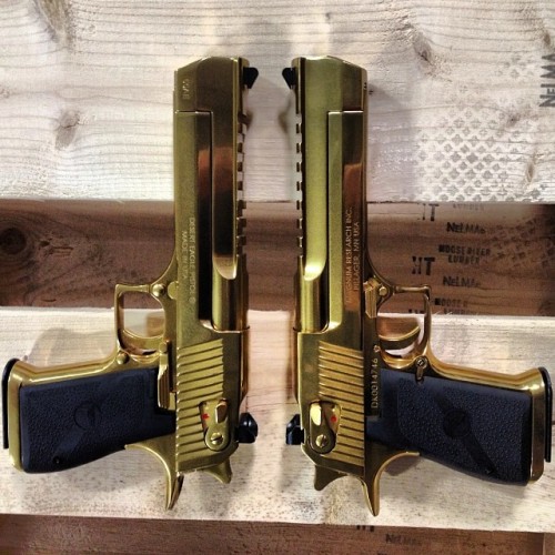 weaponslover:Gold Plated Desert Eagles