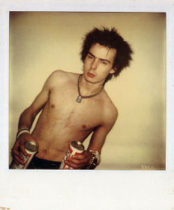 zombiesenelghetto:  Sid Vicious at the Mabuhay, polaroid by Jim Jocoy from the “We’re Desperate” series, 1978 