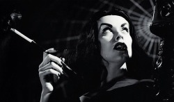 halloweenmagick:  Queen. 