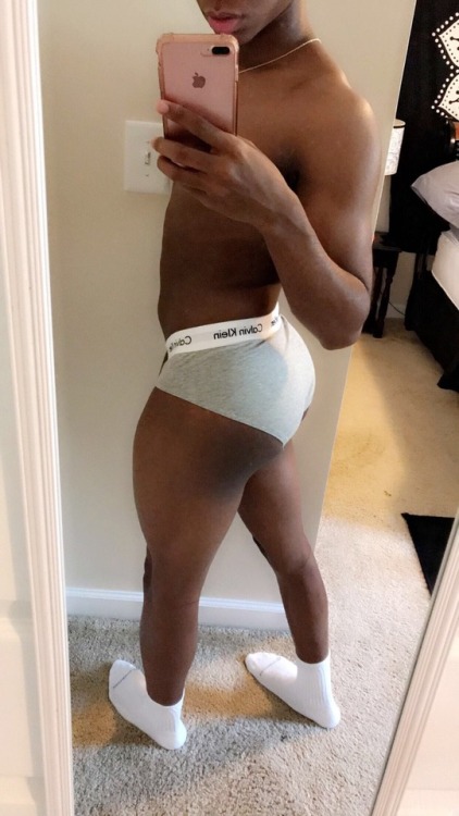 864finest:  yungbijan:  lil bad trini bitch 😼  put my face in it eat it like a dinner plateee 👅