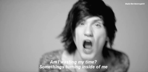 thats-the-teen-spirit:  Asking Alexandria - The Black