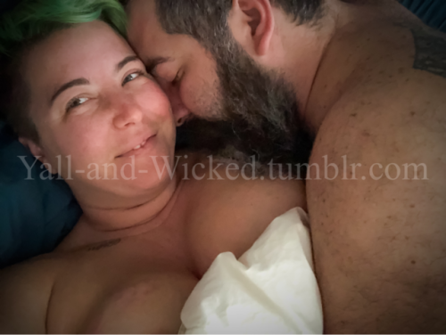 yall-and-wicked:  Last night we had some porn pictures