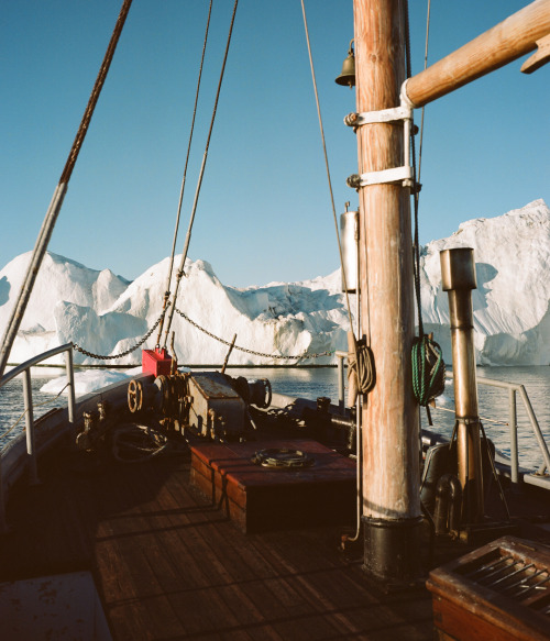 utwo:  Greenland Polar Iceberg Travel © K. Tsarev  