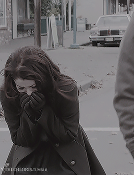 chlorisgifs:Rumbelle Week 2018 | Day 4: Favorite SeasonThere’s endless possibilities; countless path