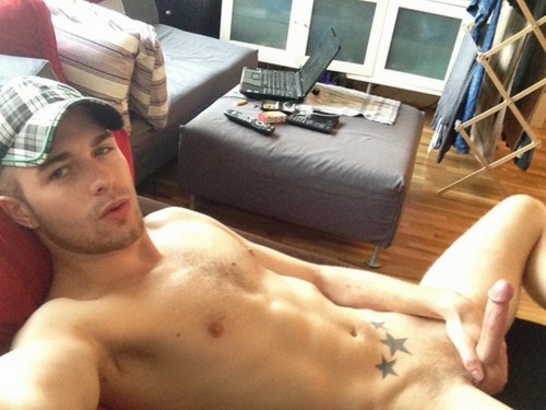 malestrippersunlimited:    [via Male Strippers Unlimited.com]    