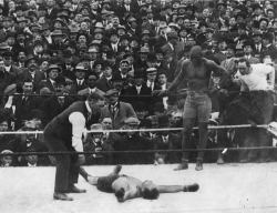 ardora:  “I’m black… They never let me forget it. I’m black alright… I’ll never let them forget it.”  — Jack Johnson, the first black Heavyweight Champion of the World (1878-1946)  (via) 