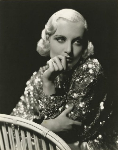 Portrait of Carole Lombard in The eagle and the Hawk directed by Stuart Walker, 1933. Photo by Otto 