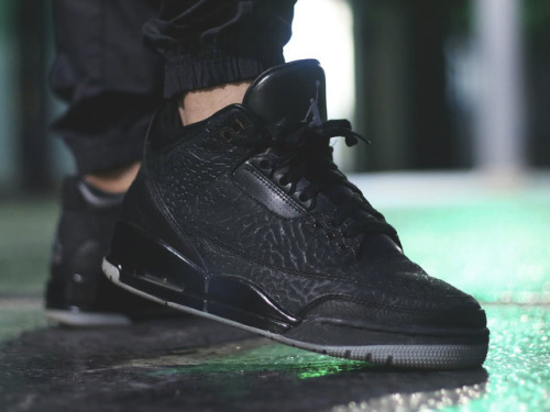 AIR JORDAN 3 RETRO “BLACK FLIP”