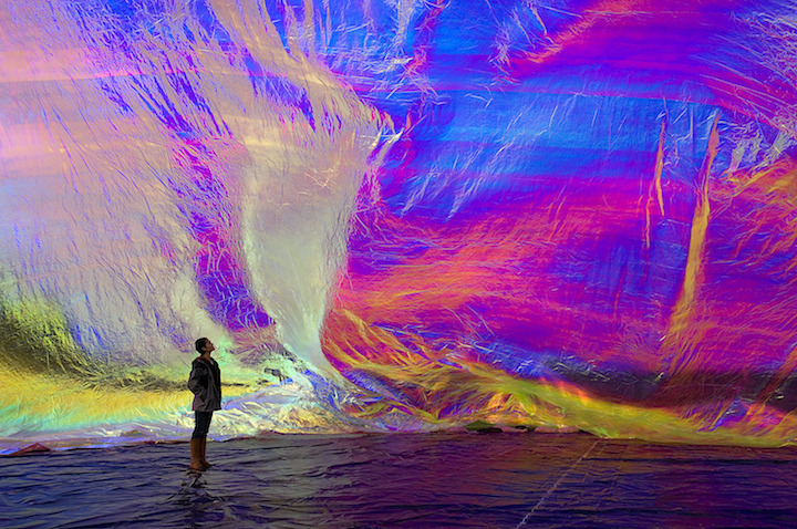 untrustyou:  Poetic Cosmos Of The Breath Tomas Saraceno 
