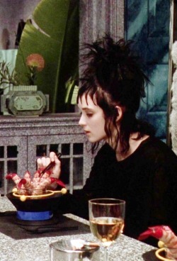 vintagesalt:  Beetlejuice (1988) 