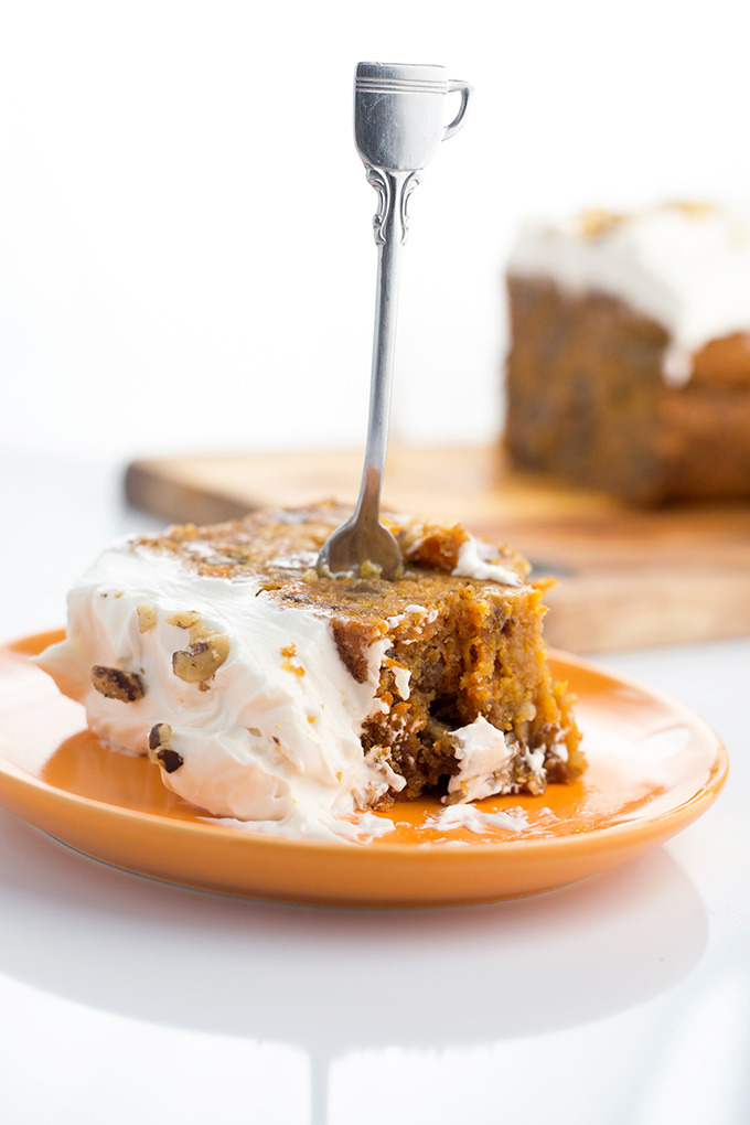 Super moist carrot cake / Recipe