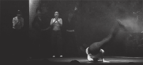  Just Jung Yunho doing some break dancing.     Cooool